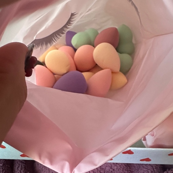 False Eyelash Bundle - Picture 3 of 7